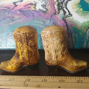 Ceramic Salt & Pepper boot shaker set